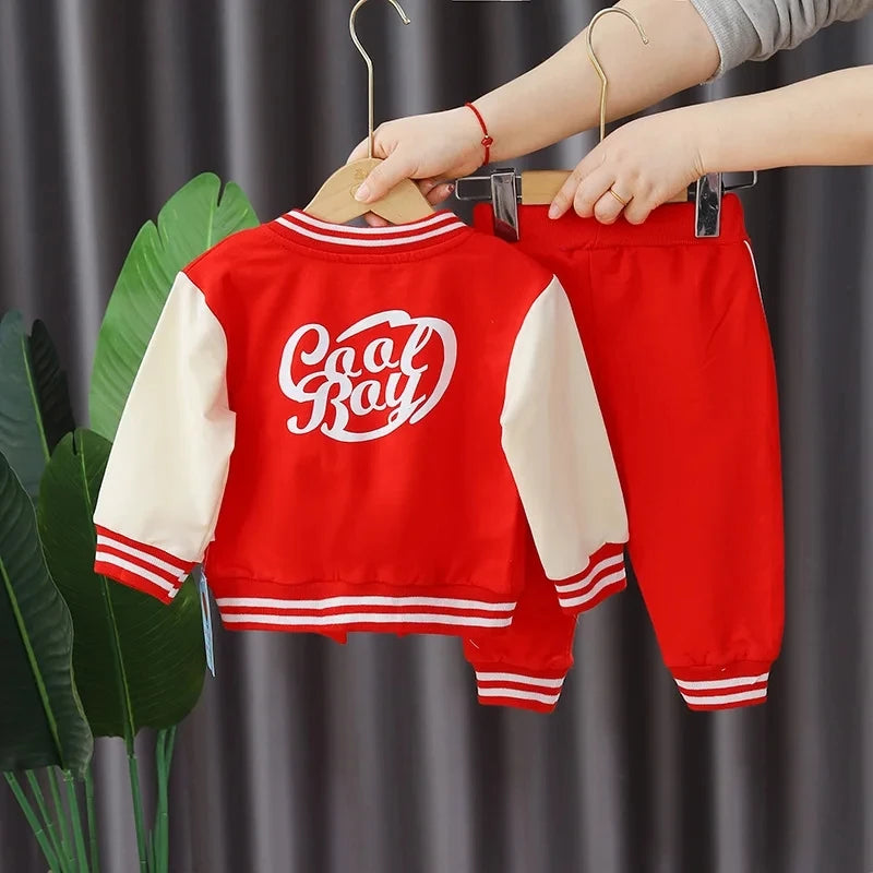 Ensemble Sport Bébé – Style Baseball 3 Pièces (Veste, Haut & Pantalon)